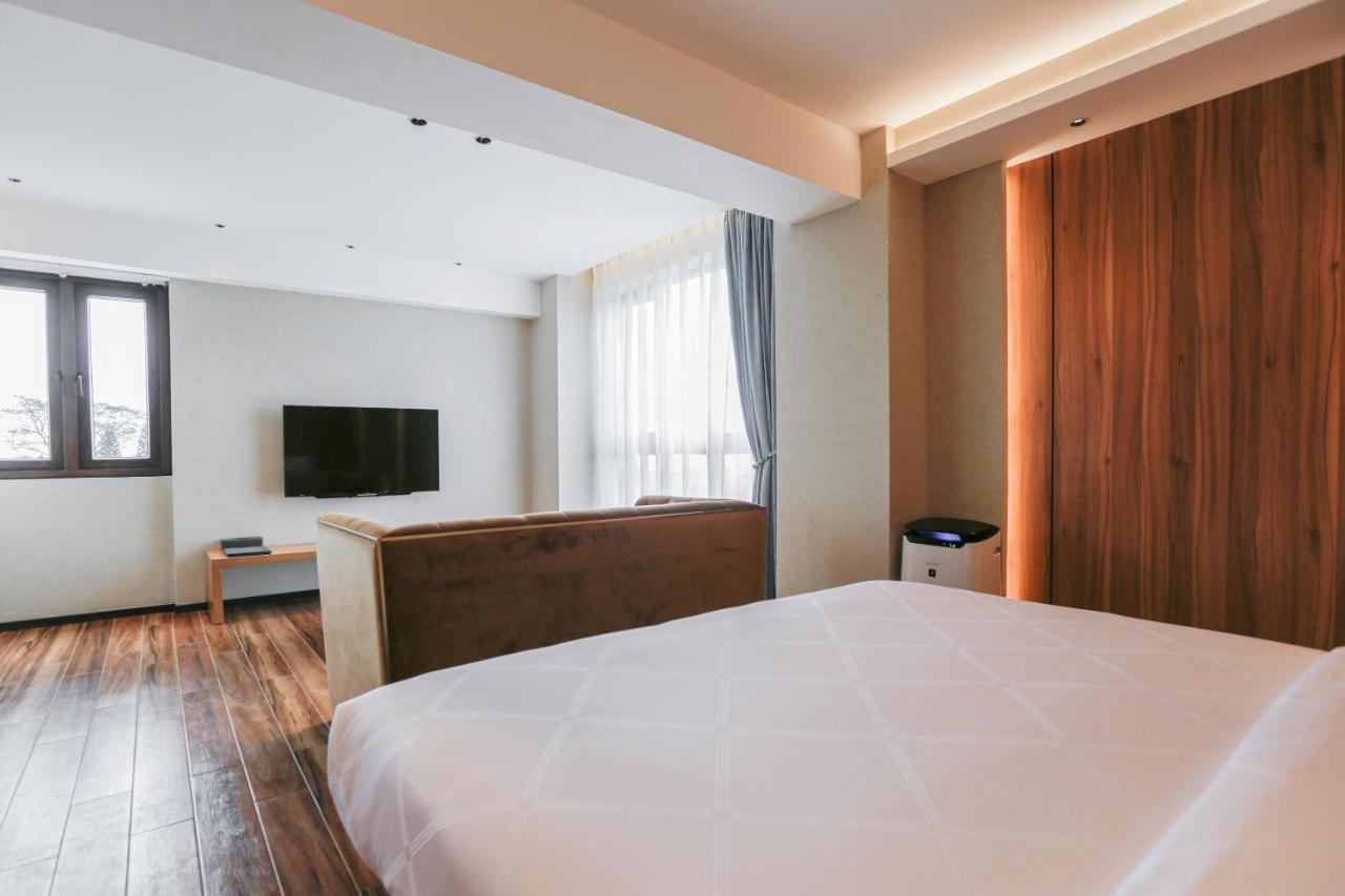 Hotel Casiana & Events Center Tagaytay Managed By Hii Tagaytay City Dış mekan fotoğraf