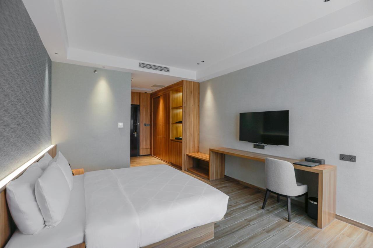Hotel Casiana & Events Center Tagaytay Managed By Hii Tagaytay City Dış mekan fotoğraf